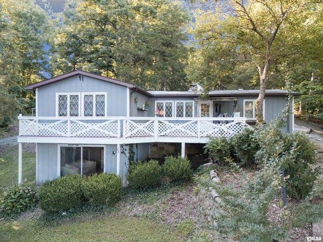 House for sale in Creal Springs, Illinois