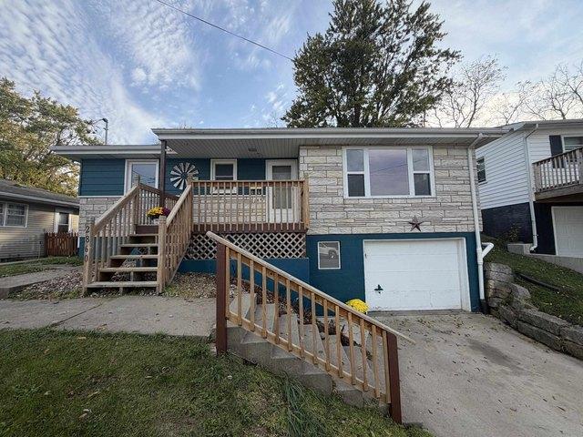 House for sale in Dubuque, Dubuque County