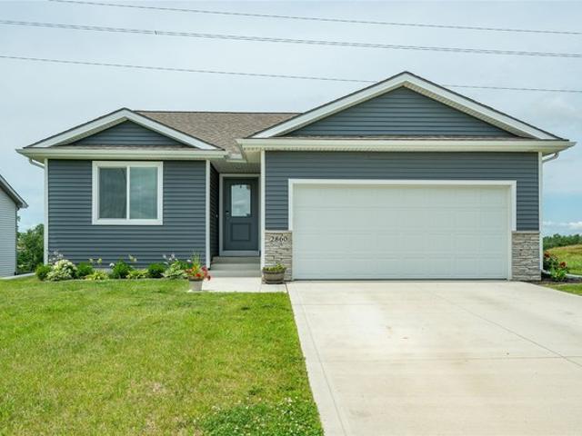 House for sale in Altoona, Iowa
