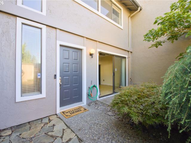 Townhouse for sale in Oregonia