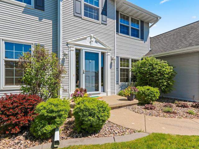 House for sale in Ashwaubenon, Wisconsin