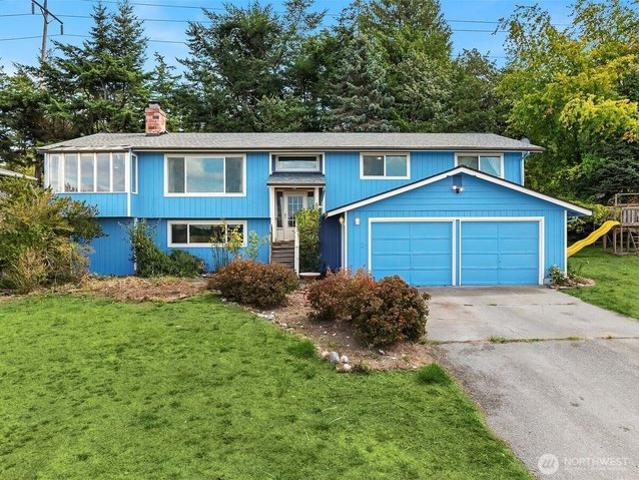 House for sale in Oak Harbor, Washington