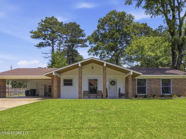 House for sale in Pearl, Mississippi