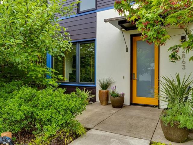 Townhouse for sale in College Hill, Eugene