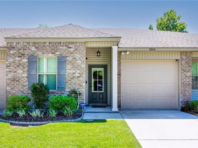 Townhouse for sale in Gonzales, Louisiana