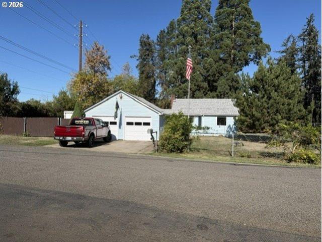 House for sale in Eagle Creek, Clackamas County