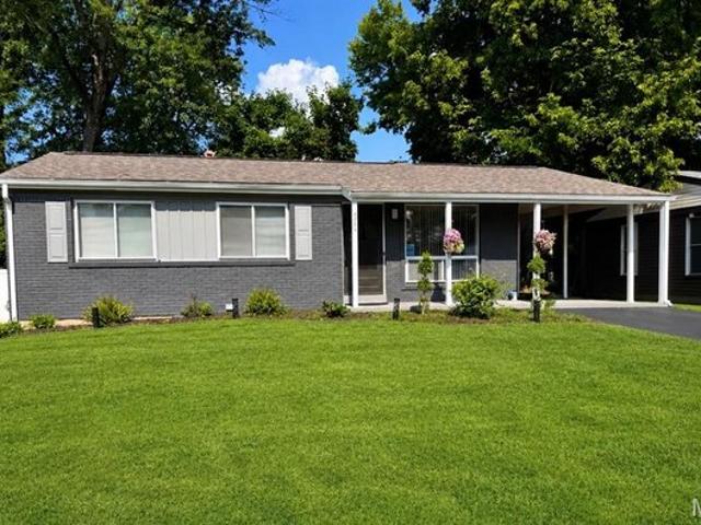 House for sale in Maryland Heights, Missouri