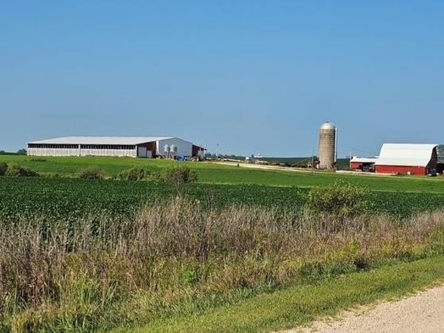 Farm for sale in Fort Atkinson, Iowa