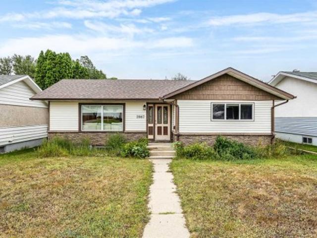 House for sale in Medicine Hat, Alberta