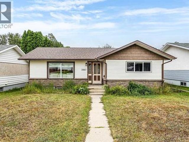 House for sale in Medicine Hat, Alberta