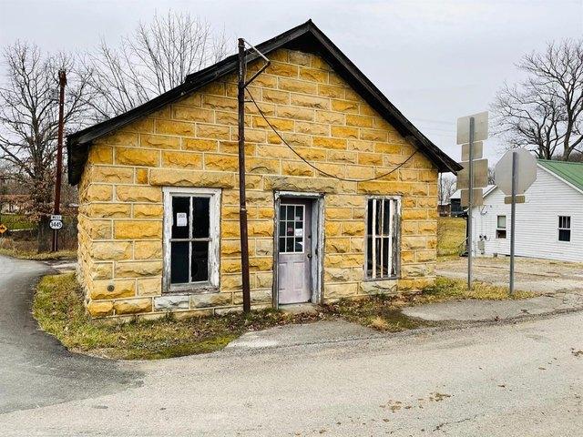 House for sale in Tyner, Kentucky