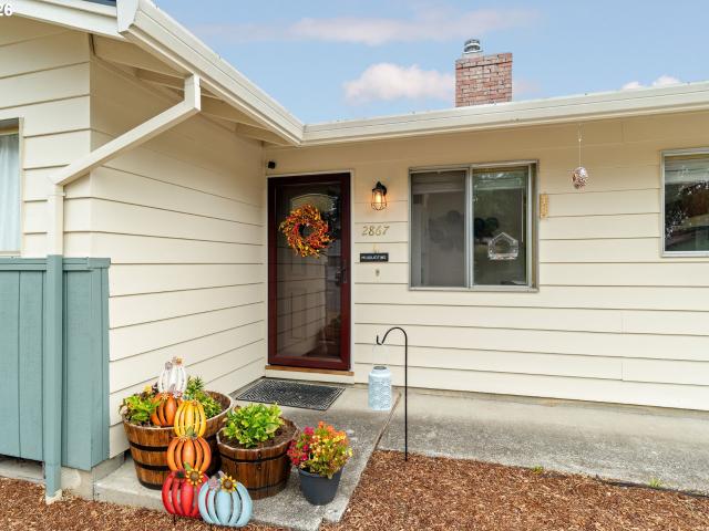House for sale in Brookwood, Hillsboro