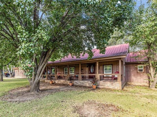 Farm for sale in Clarksville, Texas