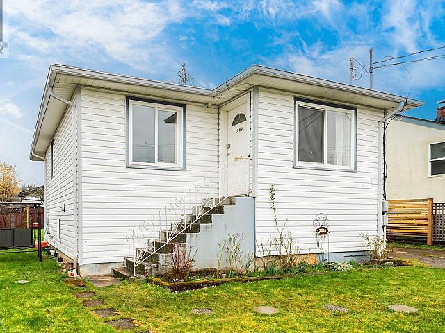 House for sale in Clayoquot, British Columbia