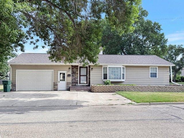 House for sale in Foster, North Dakota