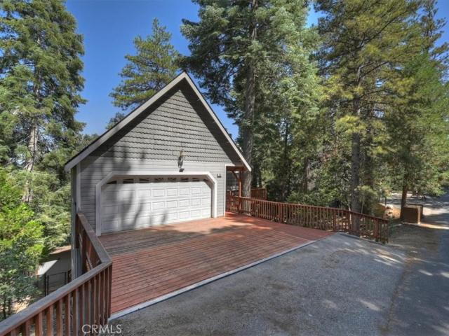 House for sale in Blue Jay, California