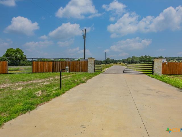 Land for sale in Oglesby, Texas