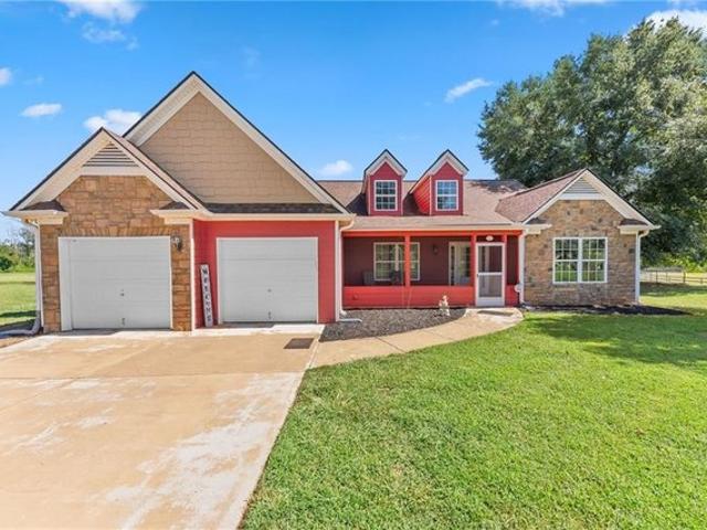 House for sale in Carnesville, Georgia