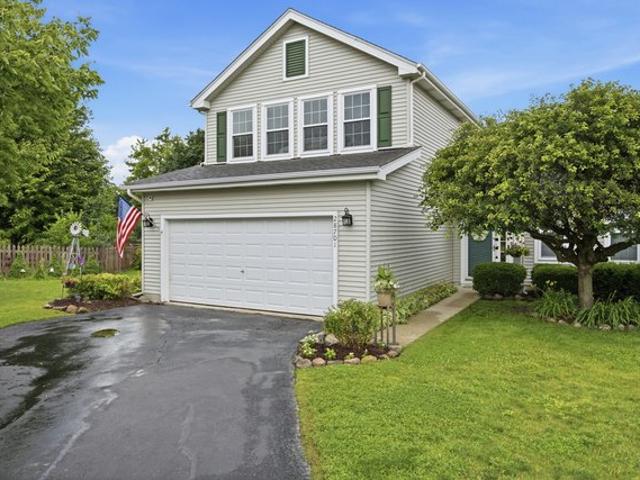 Townhouse for sale in Mchenry, Illinois