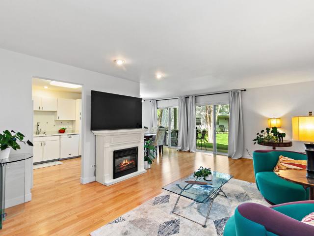 Condo for sale in Schaumburg, Illinois