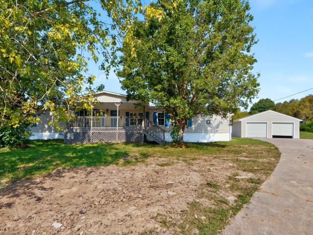 House for sale in Stamping Ground, Kentucky