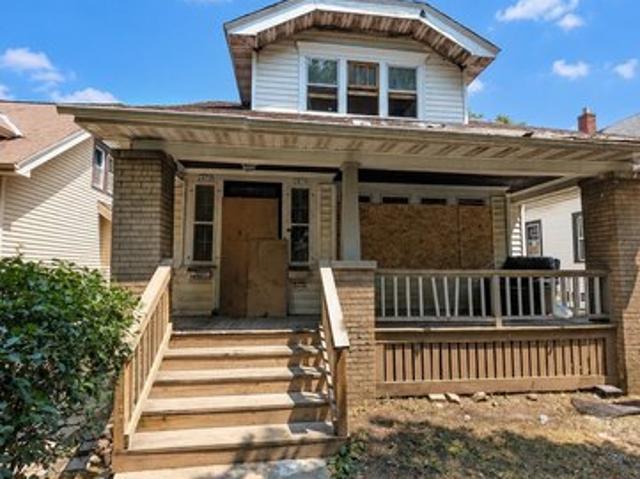 House for sale in Milwaukee, Wisconsin