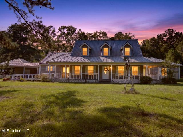 House for sale in Palestine, Picayune