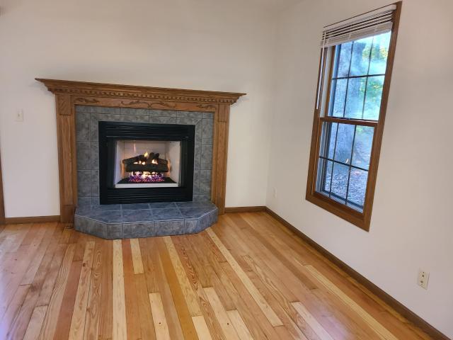 House for sale in Utica, Illinois