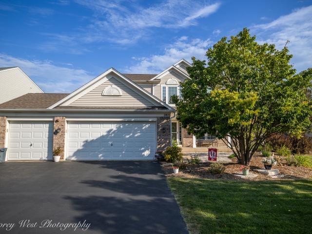 House for sale in Dundee, Illinois