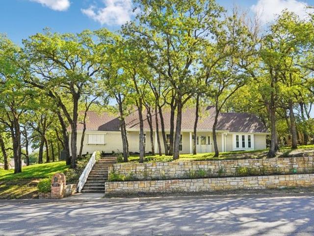 House for sale in Hurst, Tarrant County
