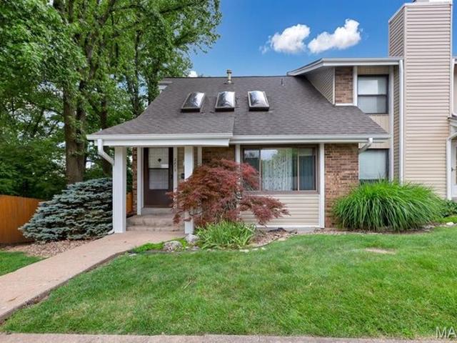 Townhouse for sale in Saint Charles, Missouri