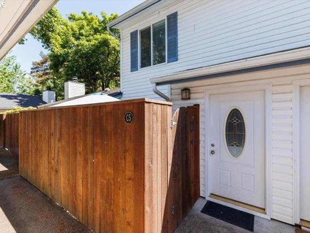 Condo for sale in Oregonia