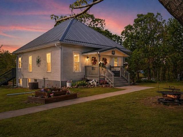 House for sale in Cooper, Missouri