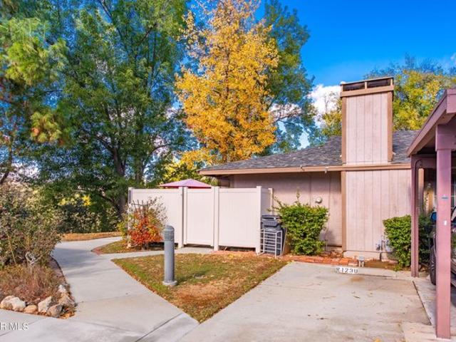 Townhouse for sale in Agoura Hills, California