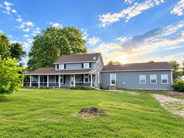 House for sale in Prophetstown, Whiteside County