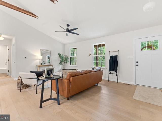 House for sale in Danton, Orange County