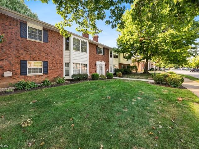 Condo for sale in Rocky River, Ohio