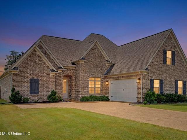 House for sale in Nesbit, Mississippi