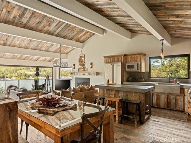 House for sale in Cedar Glen, California