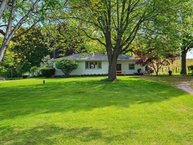 House for sale in Coloma