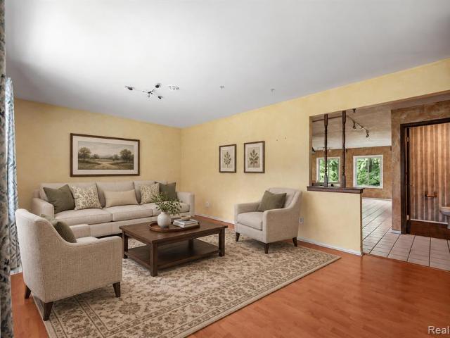 House for sale in Waterford, Michigan