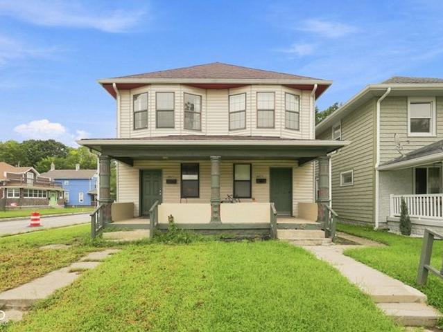 House for sale in Near Eastside, Camby