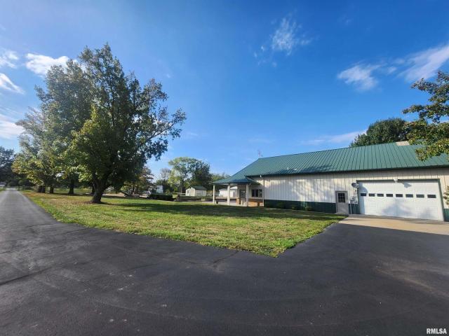 House for sale in Perry, Illinois