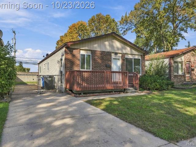House for sale in Madison Heights, Oakland County