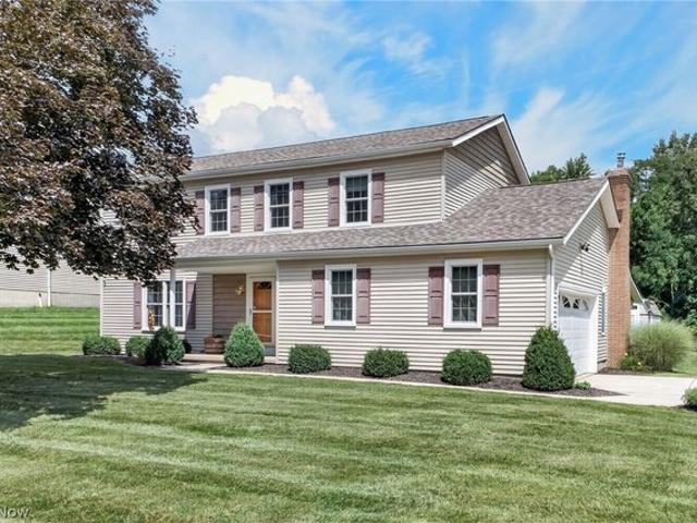 House for sale in Summit, Ohio
