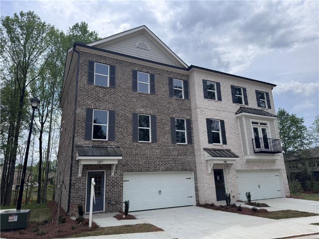 Townhouse for sale in Suwanee, Georgia