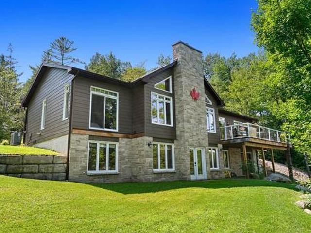 House for sale in Otter Lake, Quebec