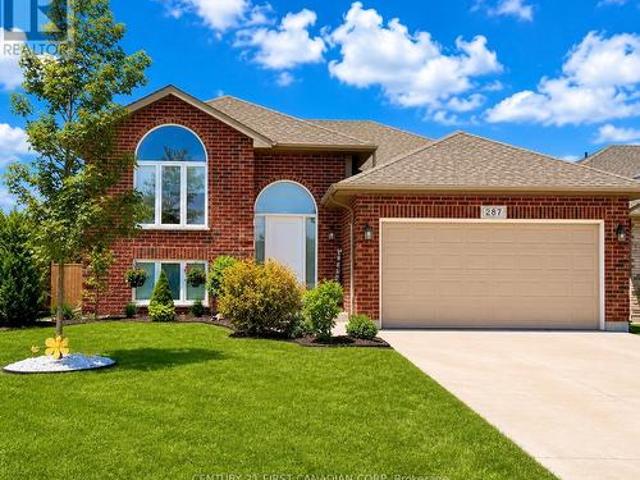 House for sale in Petrolia, Ontario