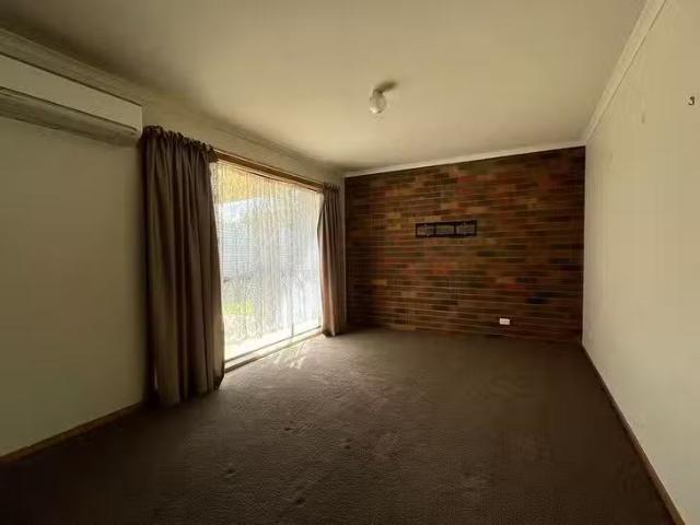 Apartment for rent in Alma, Victoria
