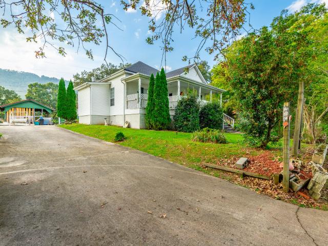 House for sale in Whitwell, East Tennessee